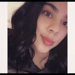 Meet your Posher, Beatriz